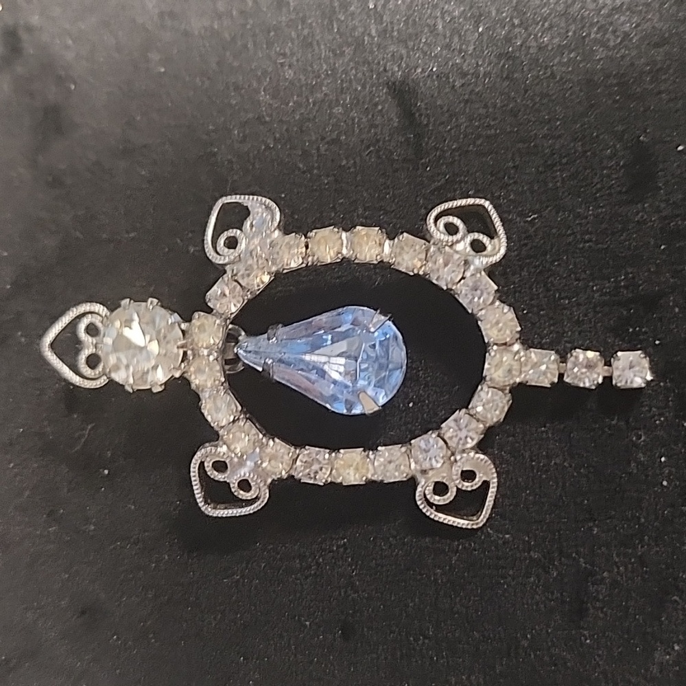 Vintage Style Blue Teardrop Rhinestone Pendant Silver Tone Crystal Drop Pendant